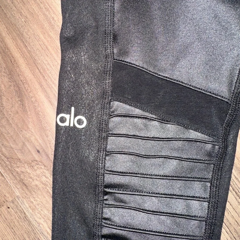 ALO Yoga Moto Leggings High Waist‎ Black Moto Panel Detail Athleisure Small